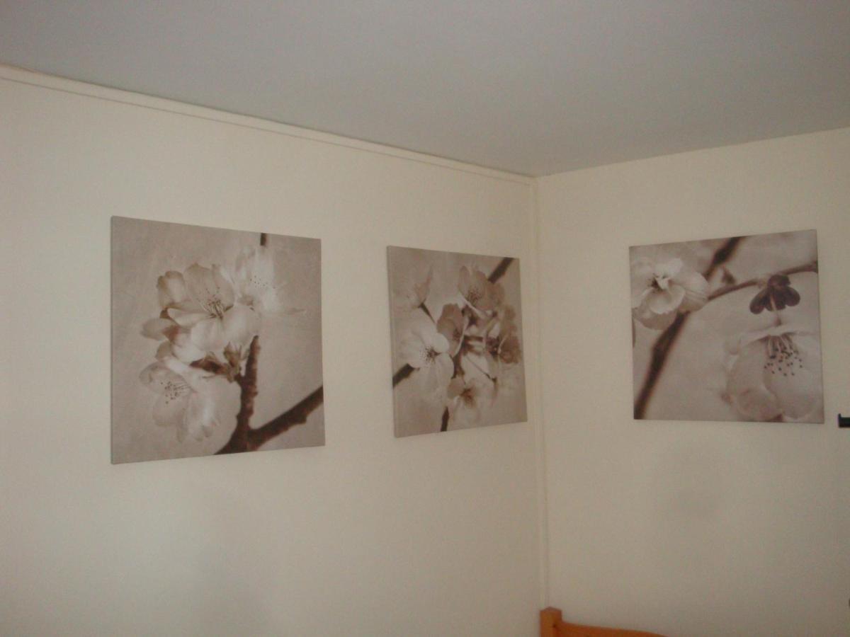 Auberge Du Chateau Chateauneuf-d'Ille-et-Vilaine Room photo